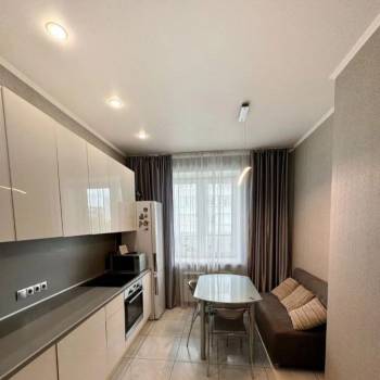 Продается 2-х комнатная квартира, 75 м²