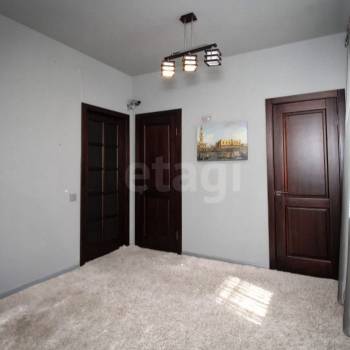 Продается Дом, 180 м²