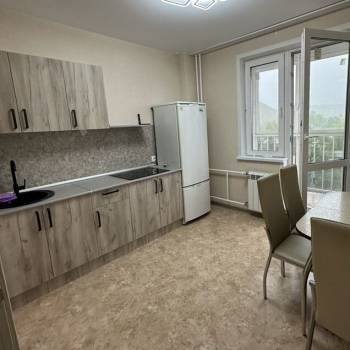Сдается 2-х комнатная квартира, 55 м²