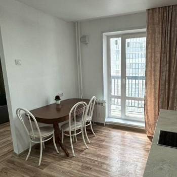 Сдается 1-комнатная квартира, 43,2 м²