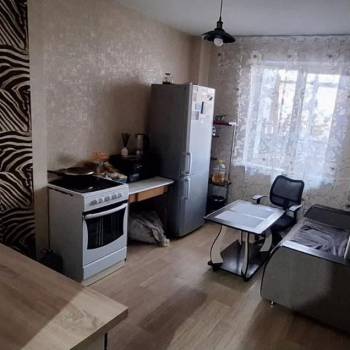 Продается 1-комнатная квартира, 39 м²