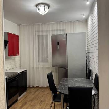 Сдается Многокомнатная квартира, 66 м²