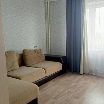 Сдается 1-комнатная квартира, 49 м²