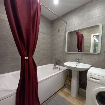 Сдается 1-комнатная квартира, 54 м²