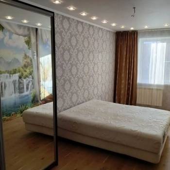 Продается Многокомнатная квартира, 83 м²