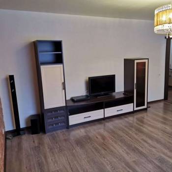 Сдается 2-х комнатная квартира, 82 м²