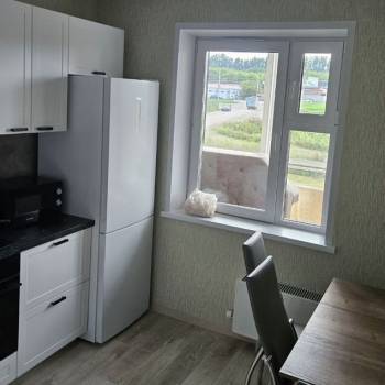 Сдается 1-комнатная квартира, 46 м²