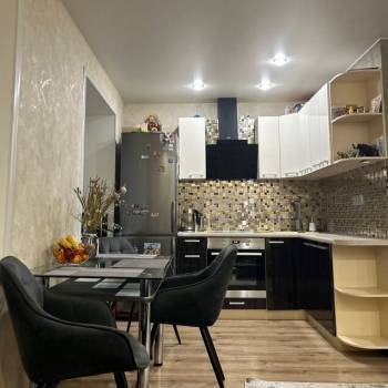 Продается 1-комнатная квартира, 33 м²