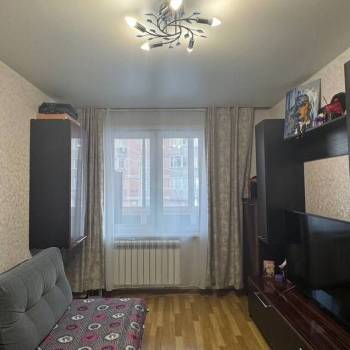 Продается 1-комнатная квартира, 43 м²