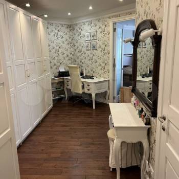Продается Многокомнатная квартира, 137,8 м²