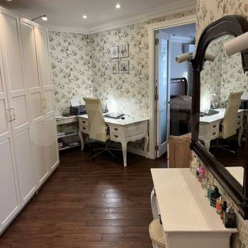 Продается Многокомнатная квартира, 137,8 м²