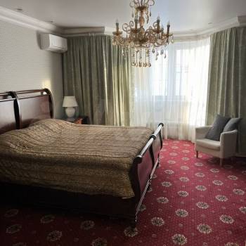 Продается Многокомнатная квартира, 137,8 м²