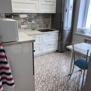 Сдается Многокомнатная квартира, 68 м²