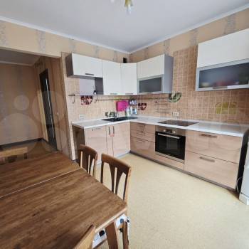 Сдается 2-х комнатная квартира, 64 м²