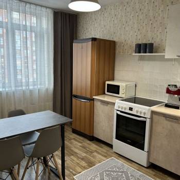 Сдается 1-комнатная квартира, 46 м²