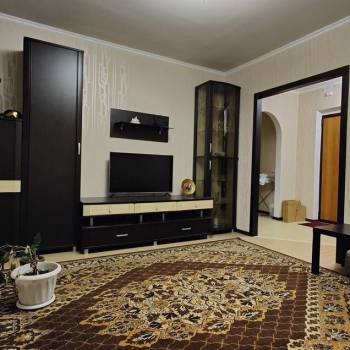 Сдается 1-комнатная квартира, 42 м²