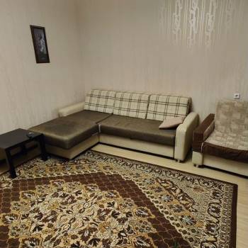 Сдается 1-комнатная квартира, 42 м²