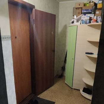 Продается 1-комнатная квартира, 32 м²