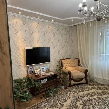 Продается Многокомнатная квартира, 86 м²