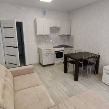 Сдается 1-комнатная квартира, 41 м²