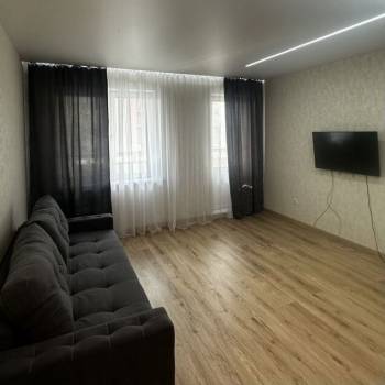 Сдается 1-комнатная квартира, 43,5 м²