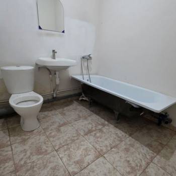 Сдается 1-комнатная квартира, 55 м²