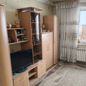 Продается Многокомнатная квартира, 82 м²