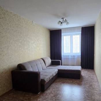 Сдается 1-комнатная квартира, 37 м²