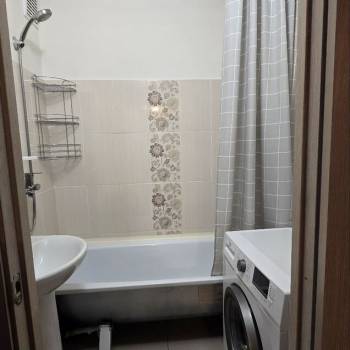 Сдается 1-комнатная квартира, 37 м²