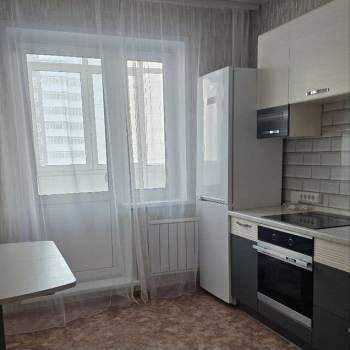 Сдается 1-комнатная квартира, 37 м²
