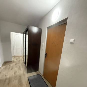 Сдается 2-х комнатная квартира, 42 м²