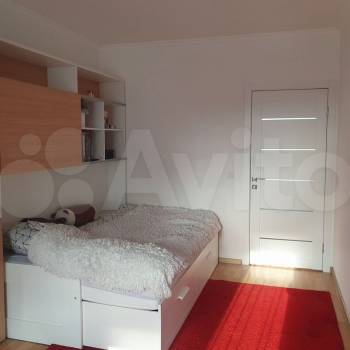 Продается Многокомнатная квартира, 82,6 м²