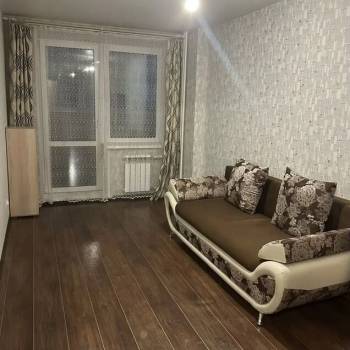 Сдается 1-комнатная квартира, 38 м²