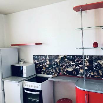 Продается 1-комнатная квартира, 35 м²