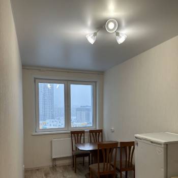 Продается 1-комнатная квартира, 37,4 м²