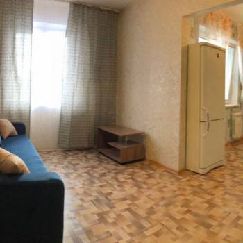 Сдается 1-комнатная квартира, 42 м²