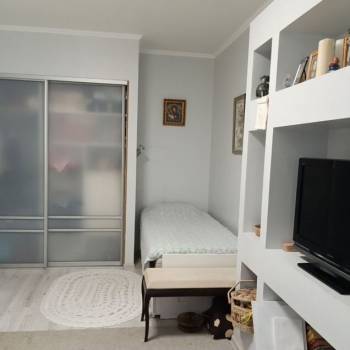 Продается 1-комнатная квартира, 43,2 м²