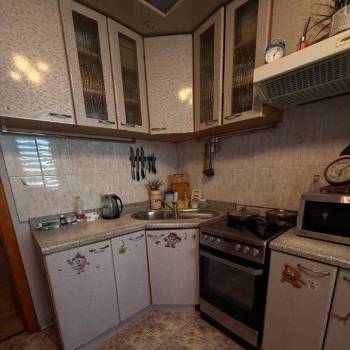 Продается Многокомнатная квартира, 79,8 м²