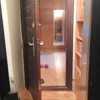 Продается 1-комнатная квартира, 37 м²