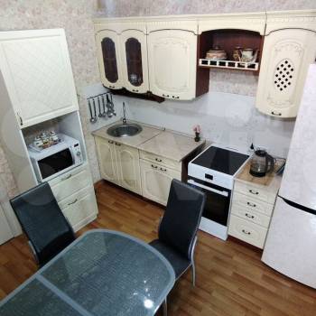 Сдается 1-комнатная квартира, 42 м²