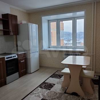 Сдается 1-комнатная квартира, 39 м²