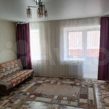 Сдается 1-комнатная квартира, 37 м²