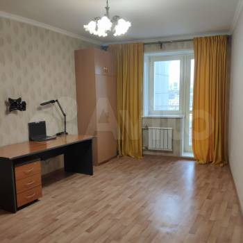 Продается 1-комнатная квартира, 54 м²