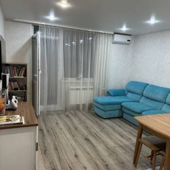 Продается 2-х комнатная квартира, 42 м²