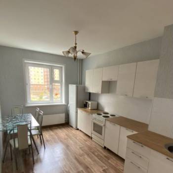 Сдается 2-х комнатная квартира, 61 м²