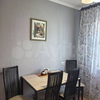 Сдается 1-комнатная квартира, 40 м²