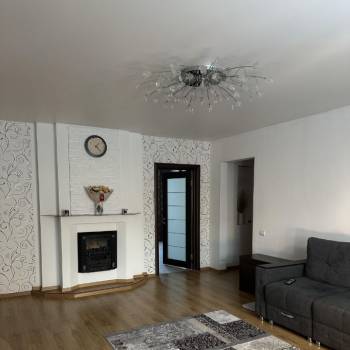 Продается Многокомнатная квартира, 81,4 м²