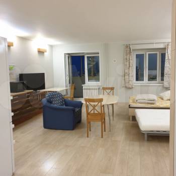 Сдается 1-комнатная квартира, 80 м²