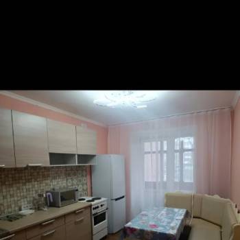 Сдается 1-комнатная квартира, 55 м²