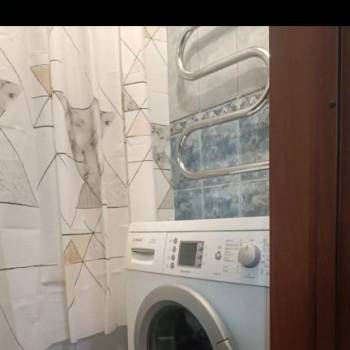 Сдается 1-комнатная квартира, 55 м²